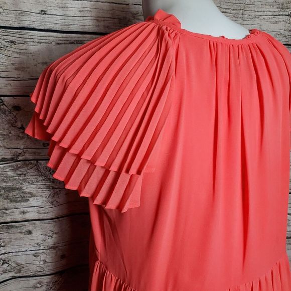 Vince Camuto Pleated Tiered  Flutter Sleeve Dress Size 16W - Picture 7 of 11
